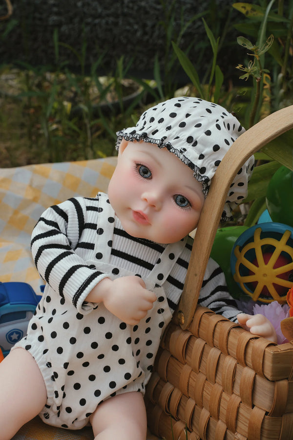 40cm Premium Reborn Baby Doll – Realistic Newborn Premium Edition
